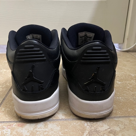 Jordan 3 'Cyber Monday' Size 11 - Picture 3 of 6